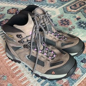 Vasque Hiking Boot